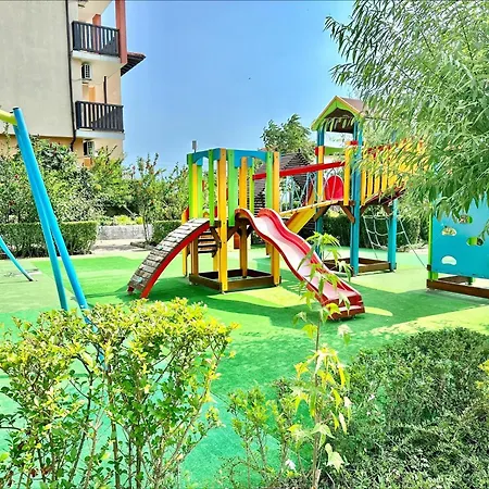 Chateau 2 - Menada