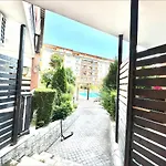 Chateau 2 - Menada