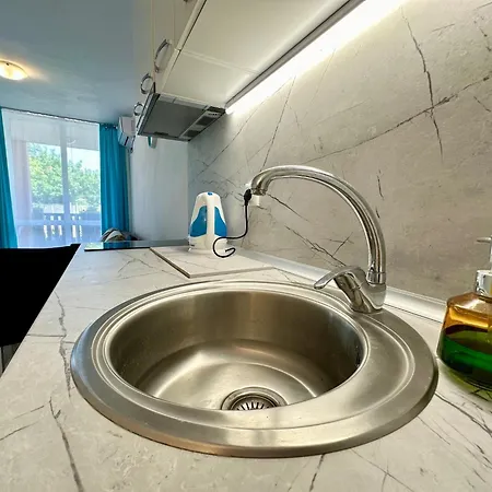 Chateau 2 - Menada Ахелой