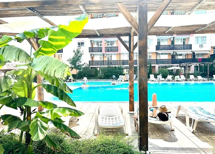 Chateau 2 - Menada Apartment