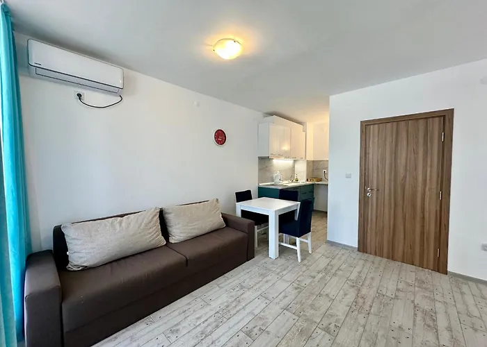 Apartment Chateau 2 - Menada *